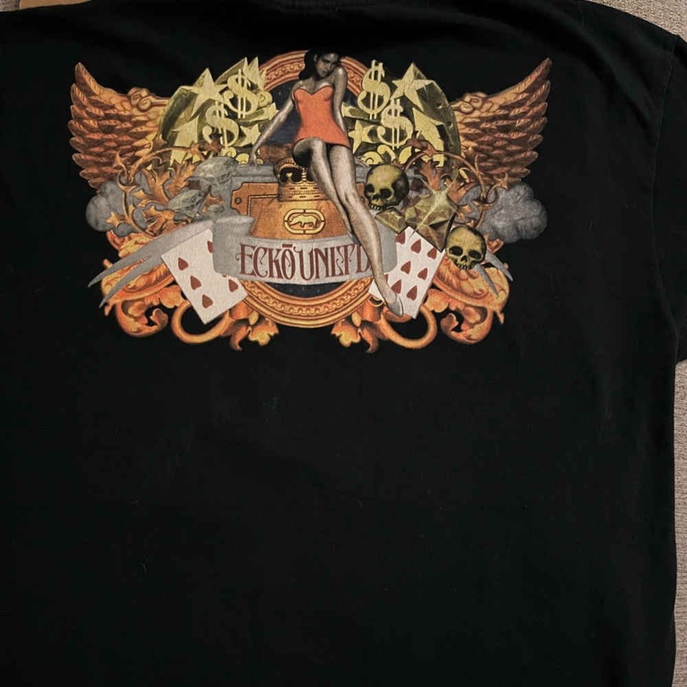 Mens XL ECKO T Shirt.